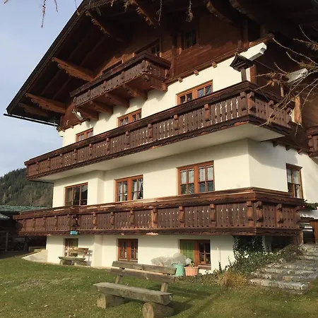 Alpenhaus Birkhahn Penzion Ramsau am Dachstein